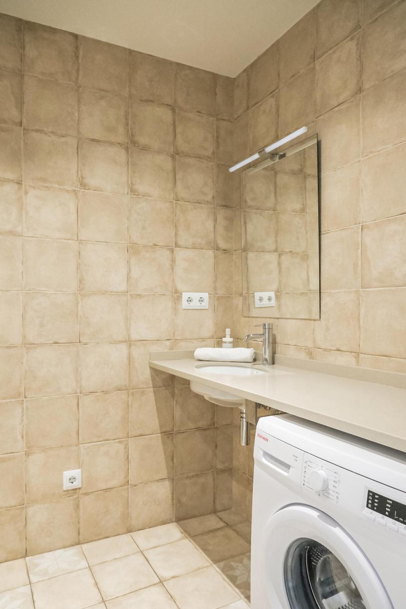 Can Cintet 21Nuevo Apartamento Moderno En בסלו מראה חיצוני תמונה