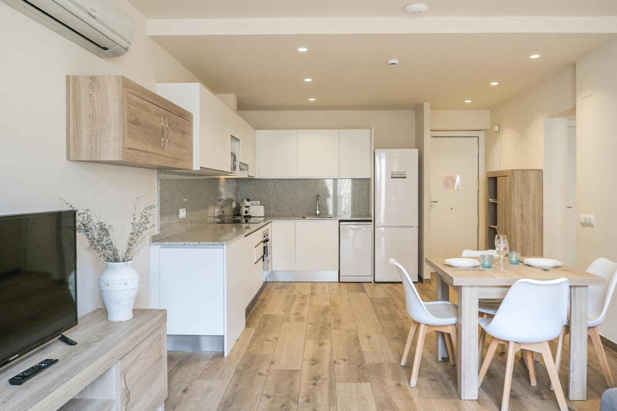 Can Cintet 21Nuevo Apartamento Moderno En בסלו מראה חיצוני תמונה